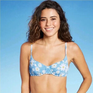 NWT- Light blue with daisies swim bra | size XL